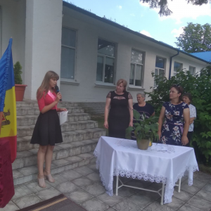 Careu festiiv-Înmânarea certificatelor de absolvire